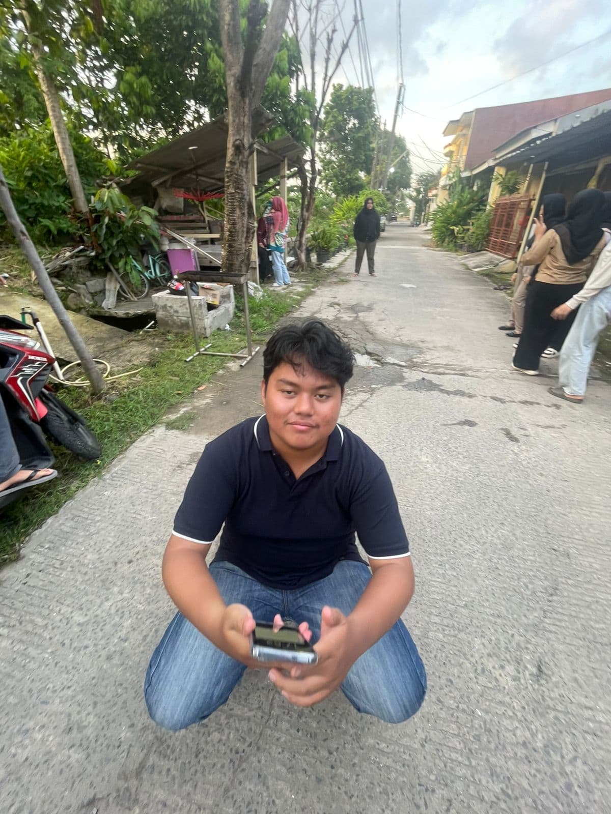 Nazhmi dwiputra Effendi